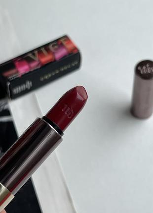 Помада для губ urban decay vice lipstick - love drunk comfort matte3 фото