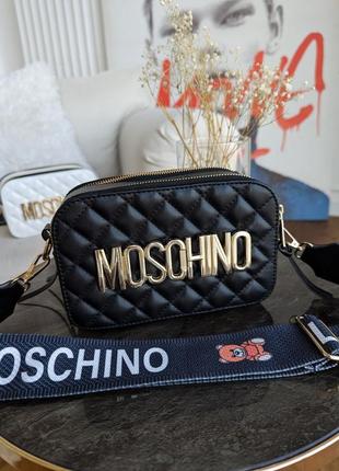 Сумочка кросс-боді в стилі moschino
