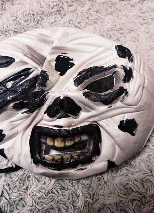 Карнавальна маска мумія зомбі монстр1 фото