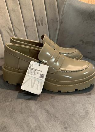 Лоферы zara