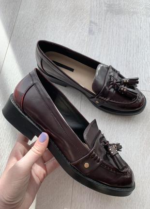 Туфлі лофери zara