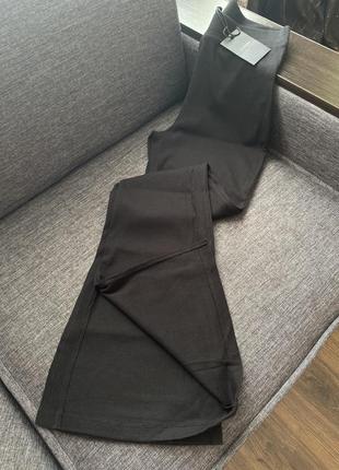 Шикарные брюки-субочки клеш от бедра с разрезами 🖤2 фото