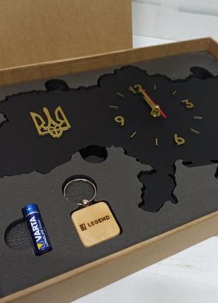 Карта україни годинник у формі карти україни чорний годинник годинник на стіну карта укрини елітний подарунок золоті цифри3 фото
