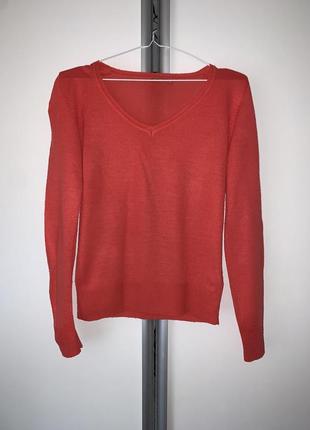Пуловер жіночий в кораловому кольорі
