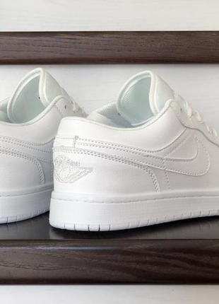 Кросівки nike air jordan 1 low white 3