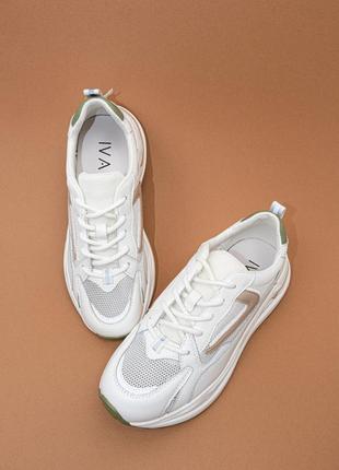 Жіночі кросівки шкіряні білі демісезонні 36 38 кроссовки женские кожаные iva3 фото