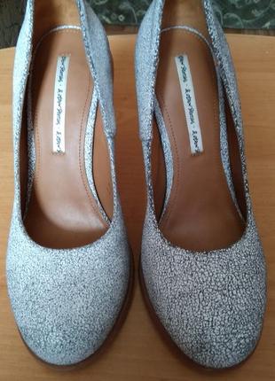 Шикарні осінньо-весняні туфлі