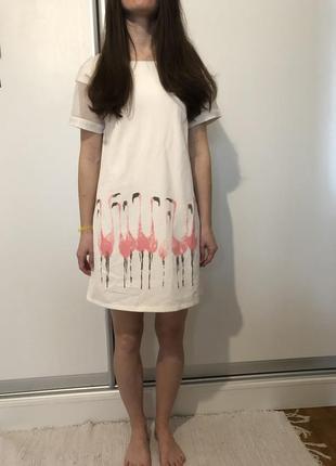 Фламинговое свободное платье на змейке