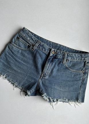 Джинсовые шорты yves saint laurent