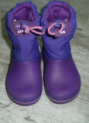 Crocs оригінальні зимові чоботи крокс, р с 10 (27-28)-16,5 см crocs kids lodgepoint boot  країна вир