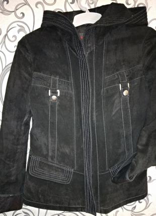 Замшева куртка