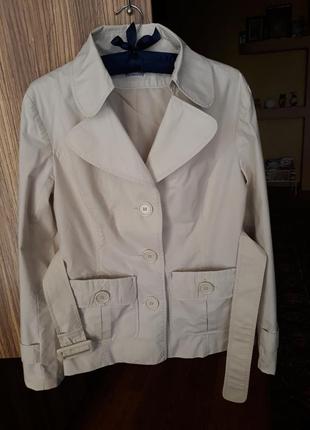 Пиджак-ветровка женская