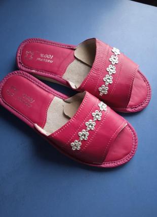 Тапочки женские кожаные,