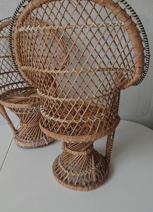 Плетенное кресло для кукол винтаж