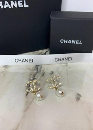 Брендові сережки з перлами майорка в позолоті. люкс якість
