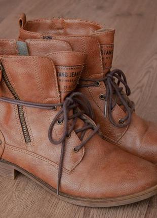 Mustang shoes hotsell julie