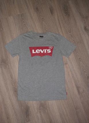 Футбллка levi's batwing .128-140см)8-10 лет3 фото