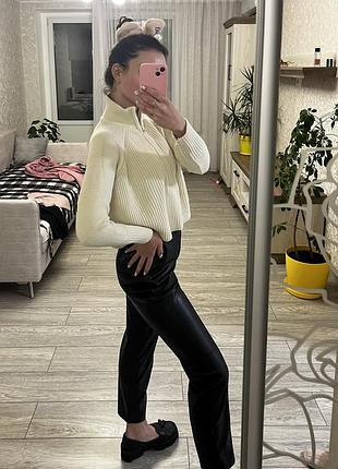 Черные штаны