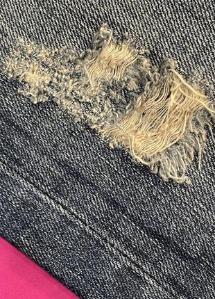 Плотные джинсы с фабричными потертостями и эффектом гармент-дай burton tapered7 фото