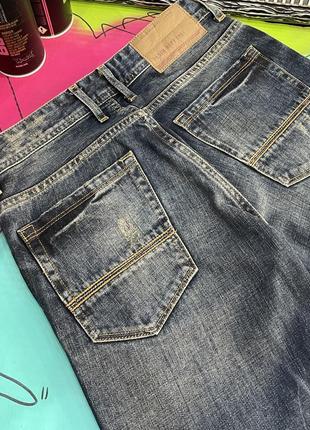 Плотные джинсы с фабричными потертостями и эффектом гармент-дай burton tapered9 фото