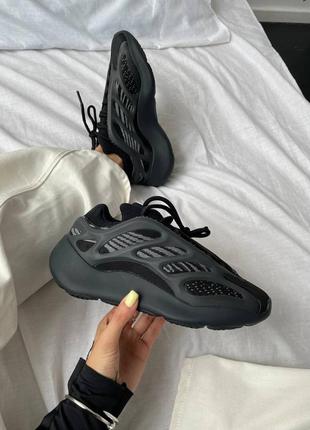 Кроссовки женские adidas yeezy boost 700 v3 «&nbsp;black alvah&nbsp;»1 фото