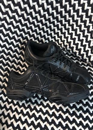 #h22  кросівки для аэробики   степа