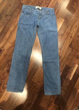 Moschino джинсы на весну-лето