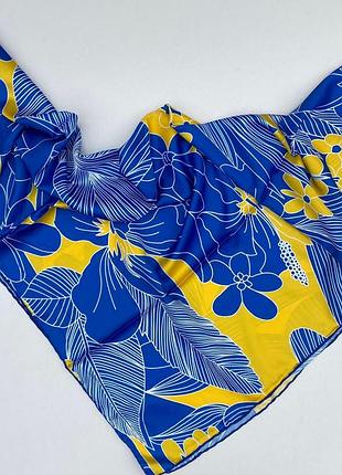 🕊️💛💙нежный патриотический шелковый платок/платок