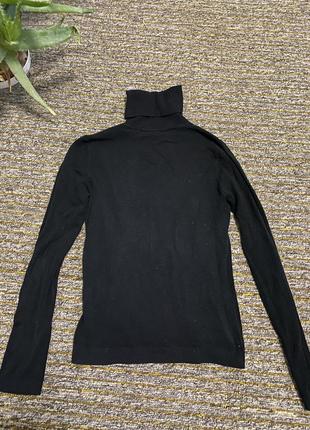 Черный базовый свитер под шею с принтом бабочка s m4 фото