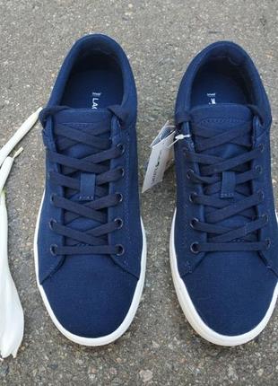 Нові літні мокасини lacoste straightset