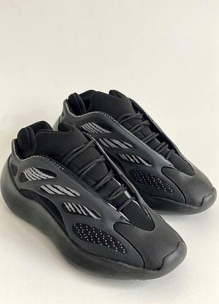 Кросівки adidas yeezy boost 700 v3 black grey