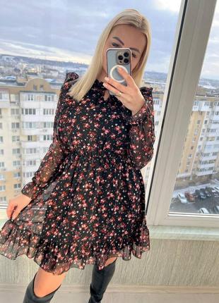 Весенние платья с цветочными принтами 🌸🌸🌸