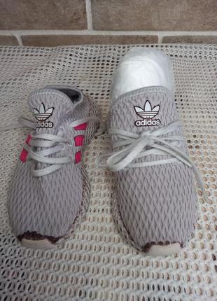 Кроссовки adidas 28-29р