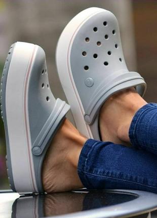 Кроксы Crocs Classic Sandal Ivory Lightweight Men Unisex Slip O
