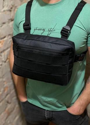 Мужская тактическая нагрудная сумка броник черного цвета вместительная сумка на грудь2 фото
