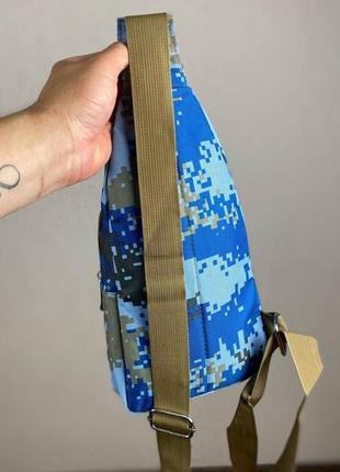 Нагрудна тактична сумка-слінг-бананка чоловіча синього кольору сумка через плече5 фото
