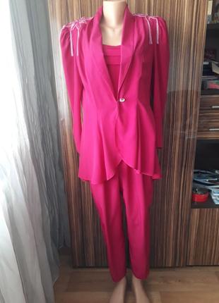 Эксклюзивный шикарный винтажный брючный костюм тройка цвет фуксия