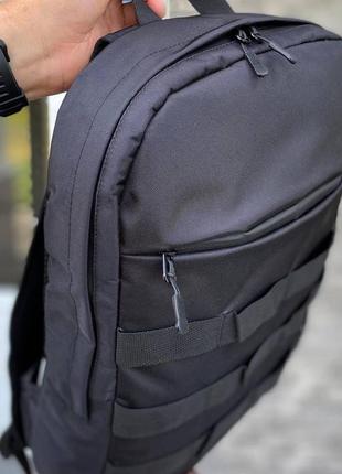 Мужской городской тактический рюкзак компактный удобный черного цвета для ноутбука4 фото
