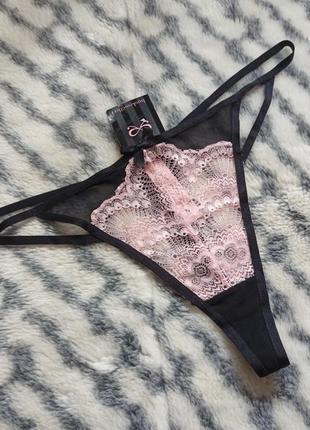 Дуже красиві стрінги з мереживом hunkemoller