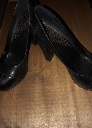 Corso como туфли женские на внутренней платформе. кожа. черные. р 401 фото