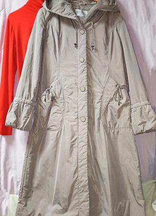 Длинный плащ-пальто,с глубоким капюшоном,46-50разм.