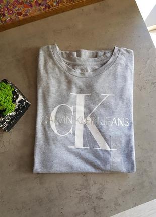 Футболка calvin Femme klein