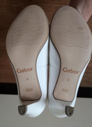 Білі лакові туфлі gabor 6