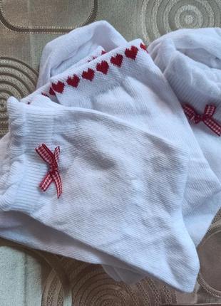 Шкарпетки на дівчину