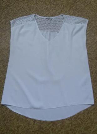 Красивая фирменная вискозная блуза с кружевной вставкой tu р.18 (турция)4 фото