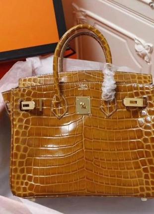 Сумка в стиле hermes birkin кожа с ручками лак рептилия карамель3 фото