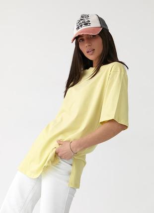 Жіноча подовжена лимонна жовта футболка оверсайз з боковими розрізами3 фото