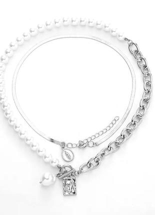 Многослойное асимметричное ожерелье- цепочка с искусственным жемчугом и подвесками в серебряном цвете2 фото