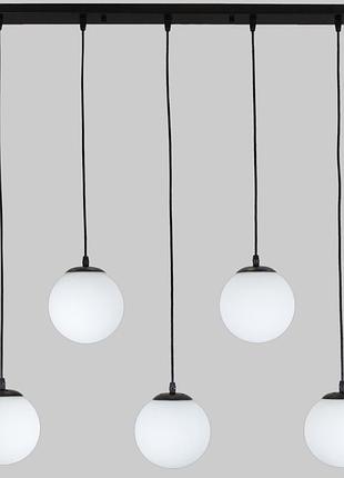 Чёрная люстра из белых шаров на 5 ламп (56-pr150f-5 bk+wh)