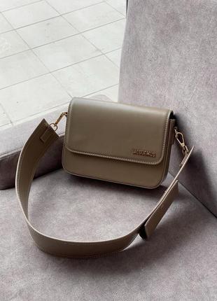 Сумка в стиле jacquemus le carinu very beige